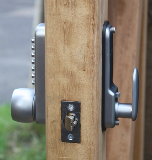 Combination Door Lock - Door thickness 40mm-65mm - House Guards Security Ltd